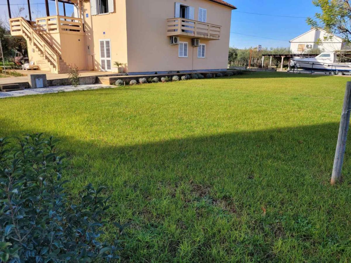 Apartmani Loli Ugljan Dış mekan fotoğraf